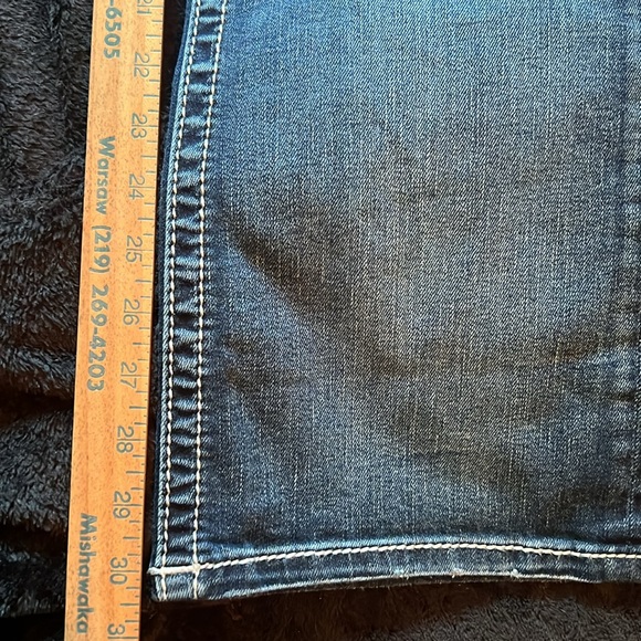 Miss Me Jeans Signature Boot, 30x32 actual JP8839BV - Picture 10 of 12